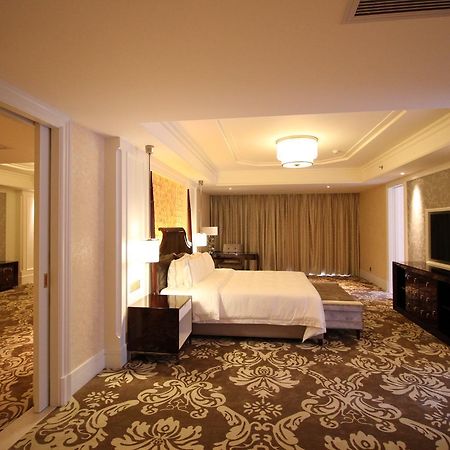 Lake Piedmont International Hotel Kuangcsou Kültér fotó