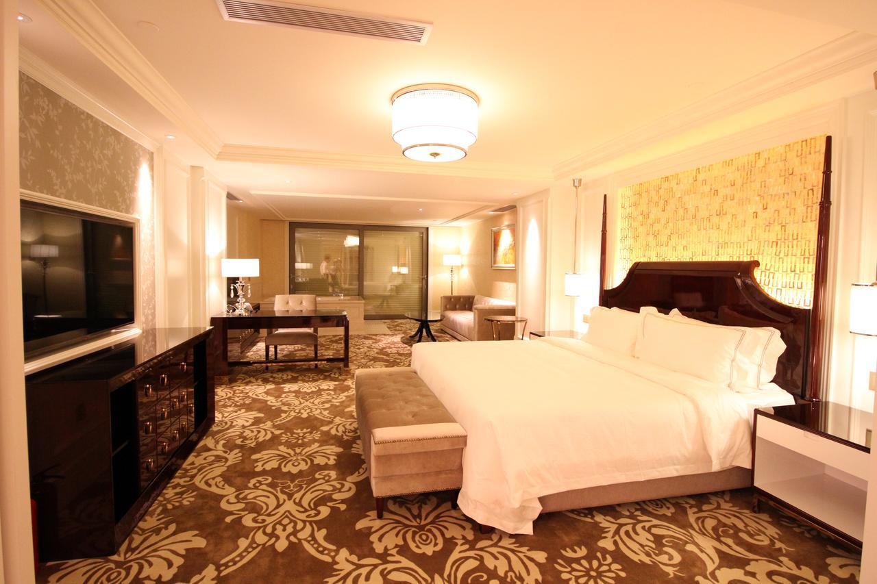 Lake Piedmont International Hotel Kuangcsou Kültér fotó